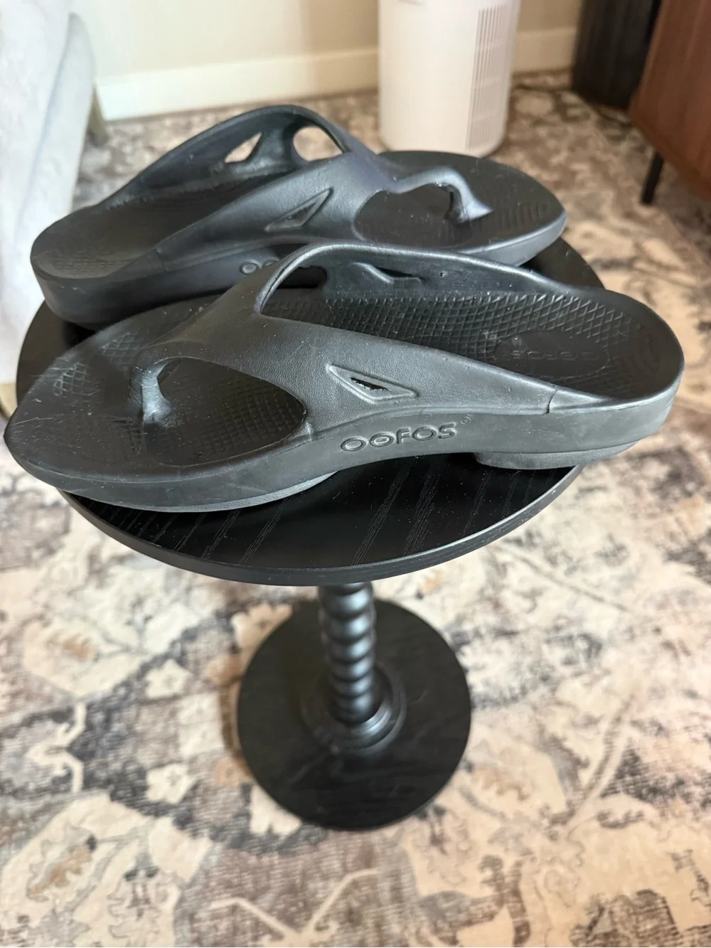 ADULTS' OOFOS ORIGINAL THONG SANDALS W9 M7